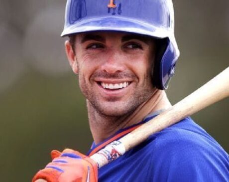 featuredHeadlinePhotoLarge.title